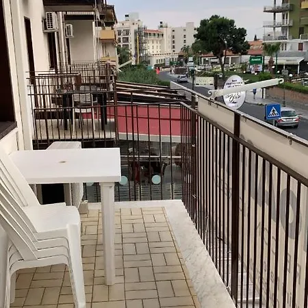 Plutone Giardini Naxos